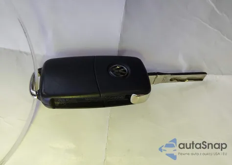 2019 Volkswagen Beetle 2.0T Final Edition Se/2.0T Final Edition Sel/2.0T S из США, поврежденный, VIN 3VWFD7AT3KM716758